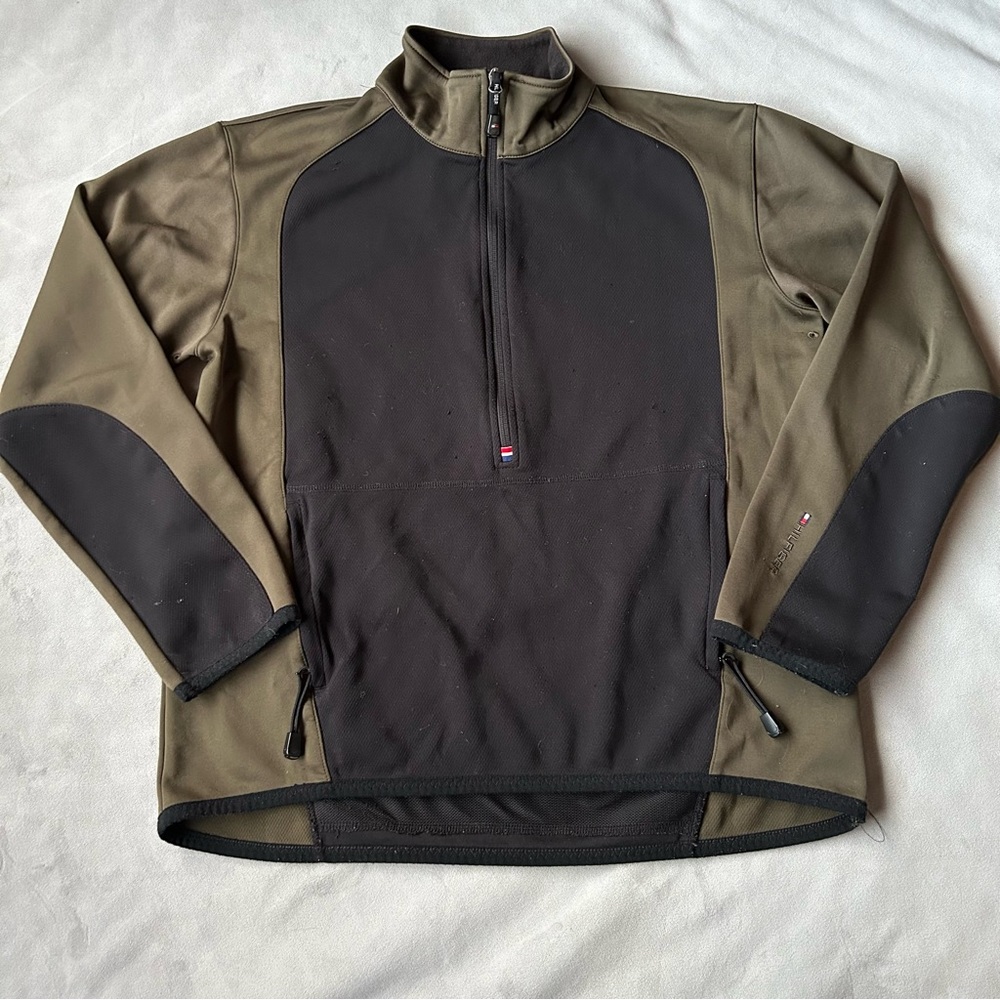Tommy Hilfiger ~ 1/2 Zip Pullover ~ Men’s Size Large